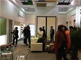 金鳳凰窗簾品種多樣，是不錯(cuò)的選擇！